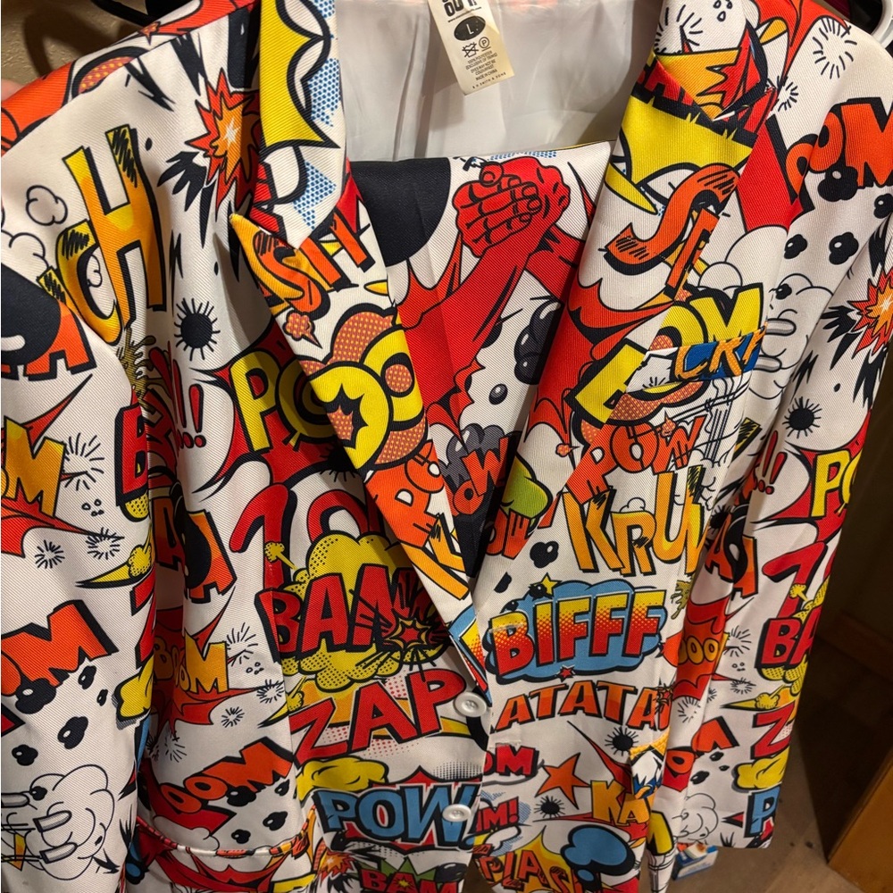 Comic Pop Art Men’s Suit — Colorful Graphic Print